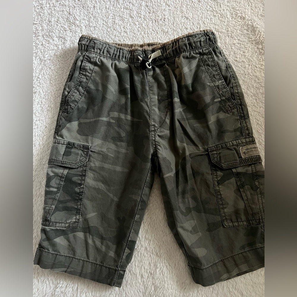Shorts - Picture 4 of 4
